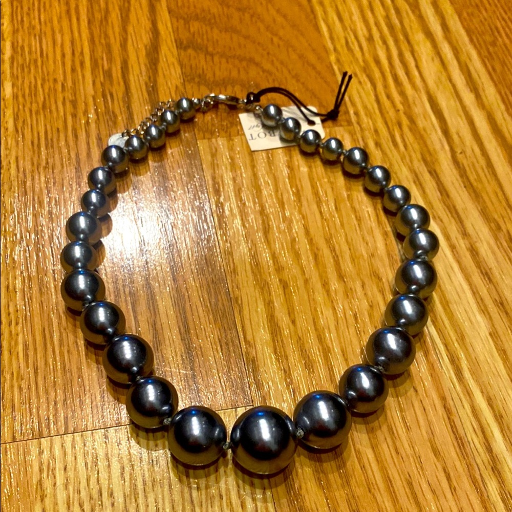 Elegant Silver Pearl Necklace